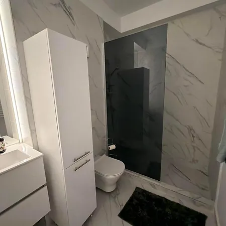 公寓 56 - Luxury Terrace Suite, 5 Min Metro
